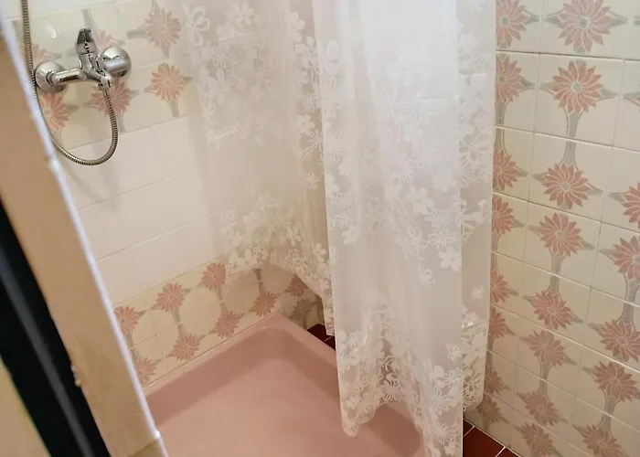 Cozy With 3 Bedrooms Апартаменти Трогір