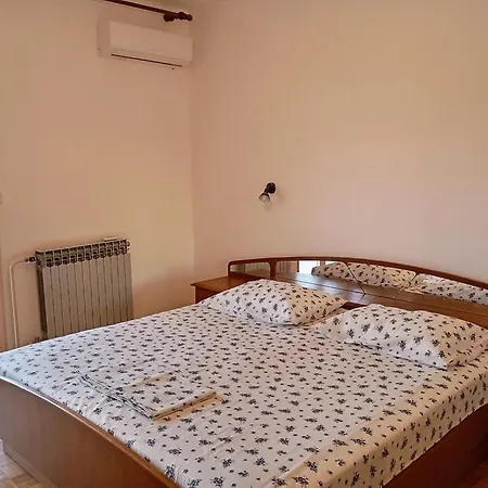 Cozy With 3 Bedrooms