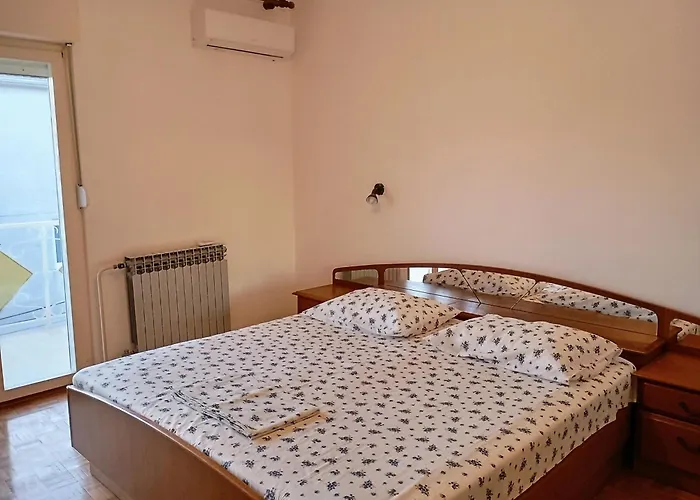 Cozy With 3 Bedrooms