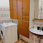 Cozy With 3 Bedrooms Appartamento Traù